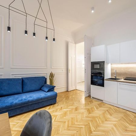 Luxurious Central 4Bedrm 3Bathrm Residence W/ Balcony Βουδαπέστη Εξωτερικό φωτογραφία