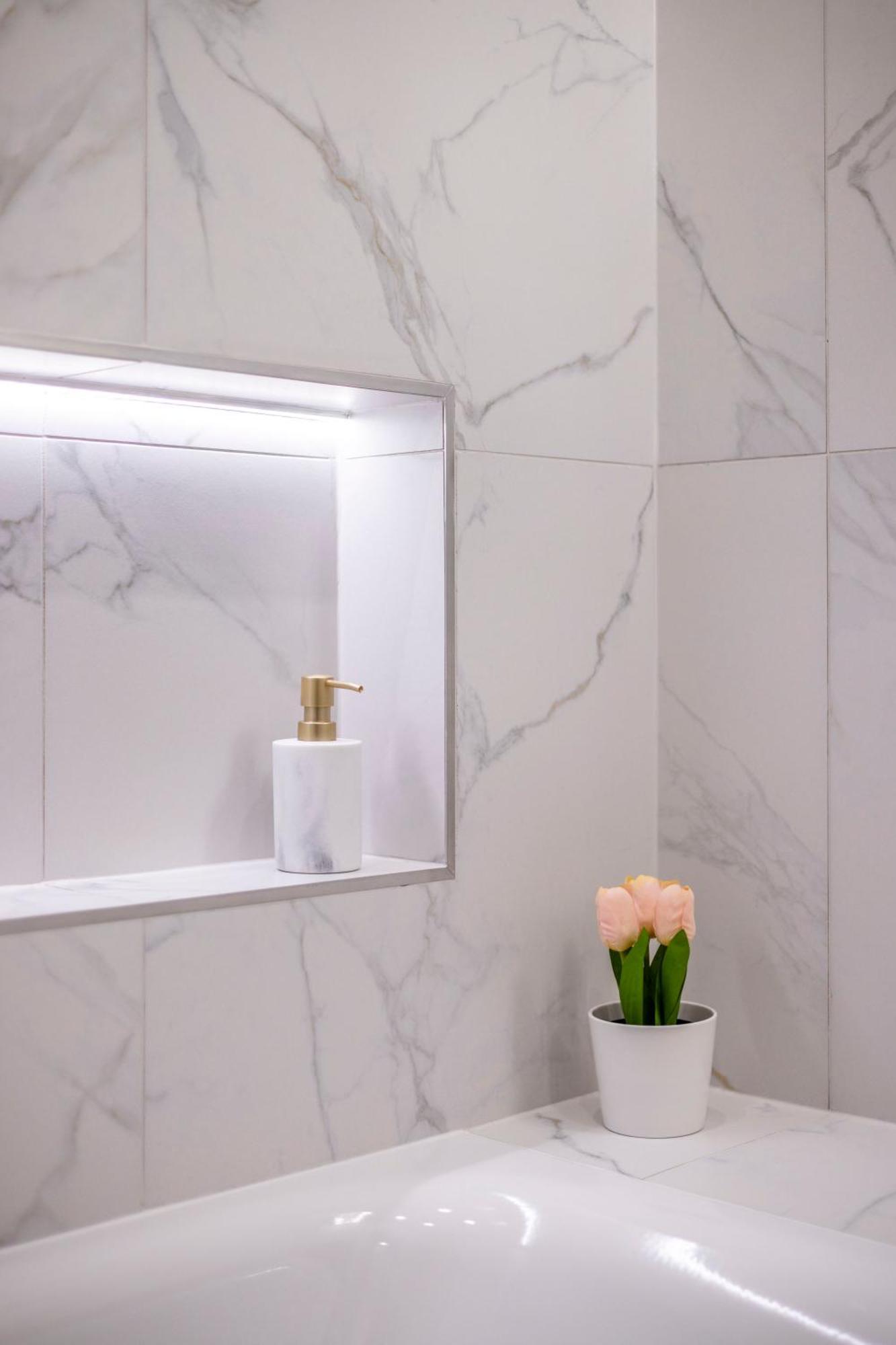 Luxurious Central 4Bedrm 3Bathrm Residence W/ Balcony Βουδαπέστη Εξωτερικό φωτογραφία